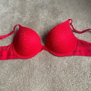 bright red 32C push-up bra from PINK.